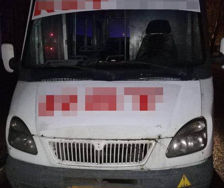 В Николаеве водитель автобуса возил пассажиров без прав, но под кайфом 7