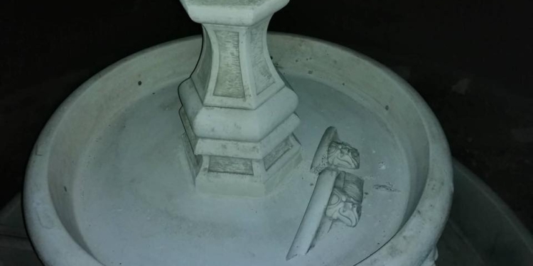 В селе Новобогдановка вандалы разрушили фонтан желаний