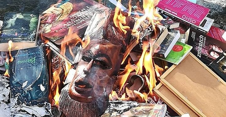 В Польше священники сожгли  книги о Гарри Поттере
