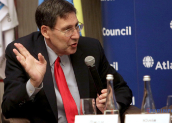 И у Порошенко, и у Зеленского хорошие шансы победить – бывший посол США в Украине