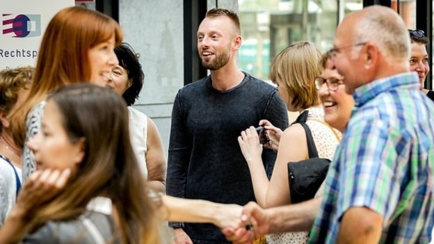 Врач из Голландии оплодотворил 49 пациенток своей спермой вместо донорской. Доказать смогли только после его смерти