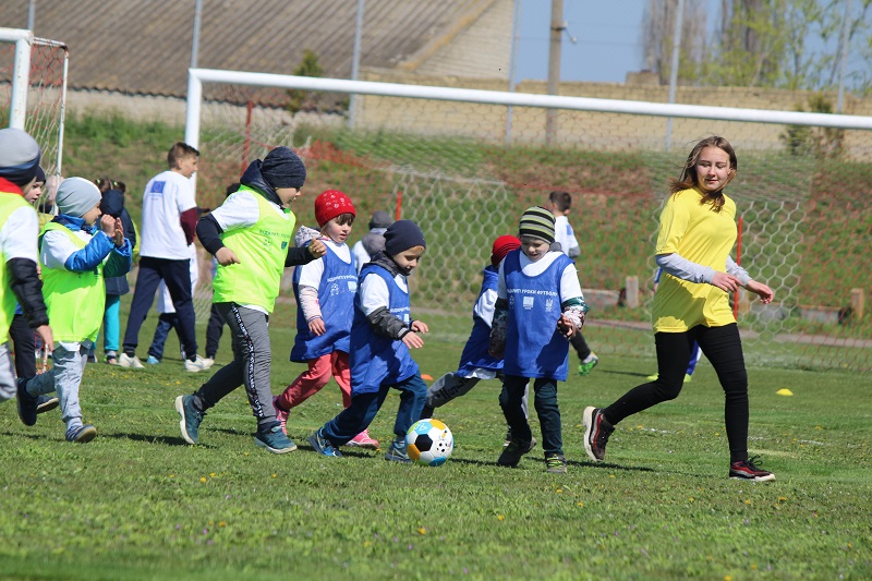 ФФУ провела в Березанке детский фестиваль «Открытые уроки футбола» 7