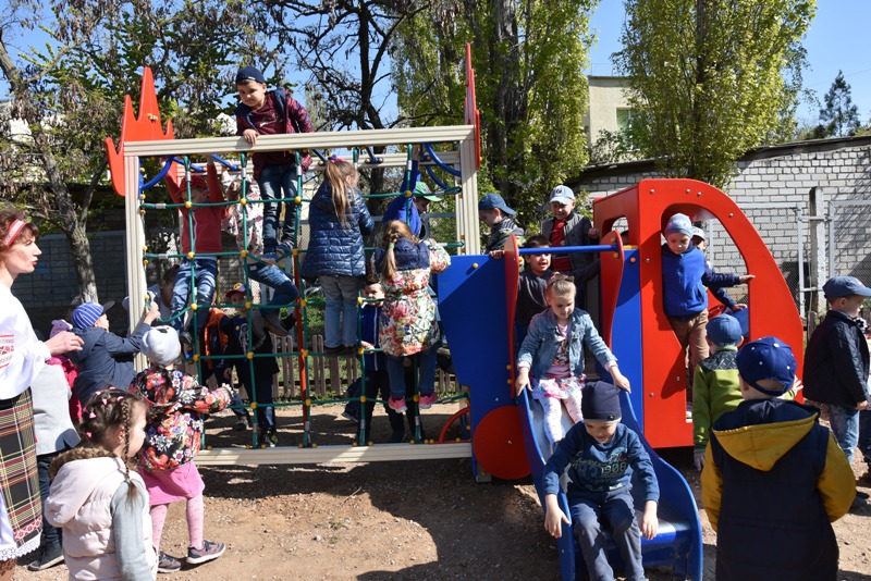 «Сад мечты»: пять новых игровых площадок появились в николаевском детском саду №101 13