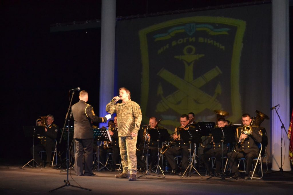 В Николаеве отметили годовщину создания 406-й артиллерийской бригады 17