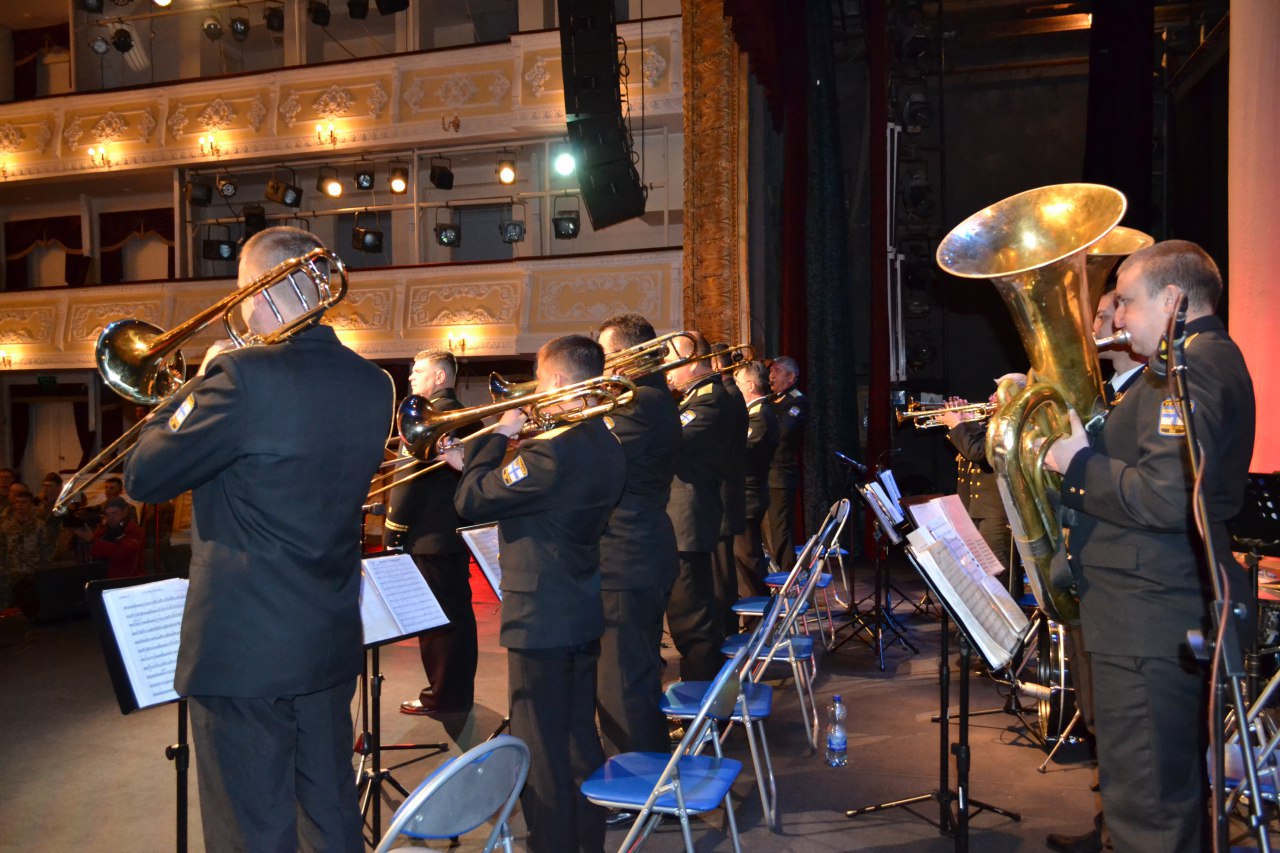 В Николаеве отметили годовщину создания 406-й артиллерийской бригады