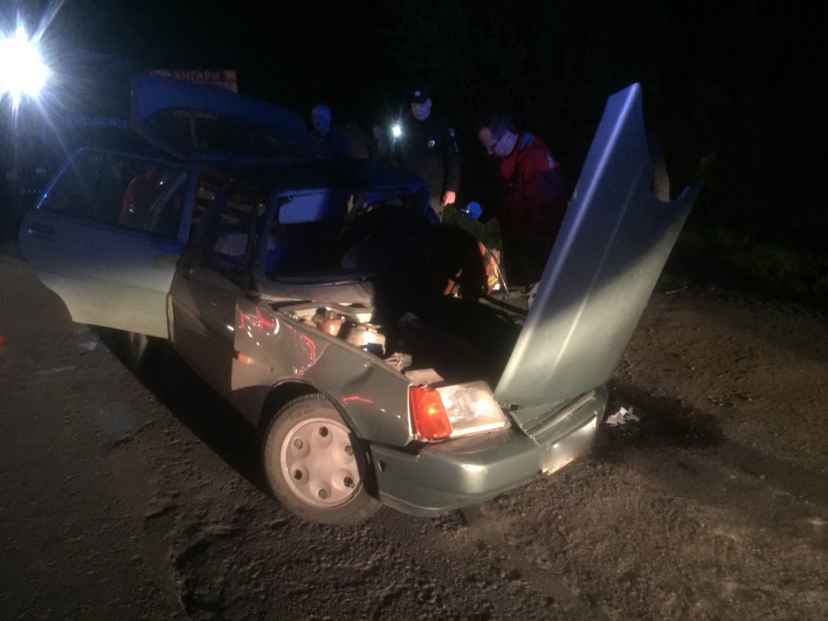 На Николаевщине «Славута» выезжая с заправки попала в ДТП, водитель погиб 3