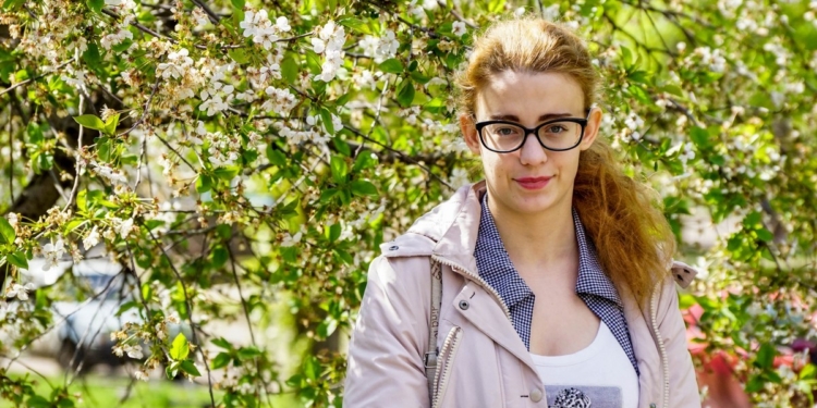 Литературный сквер в Николаеве пополнился именными деревьями в честь Екатерины Голубковой и Валерия Карнауха