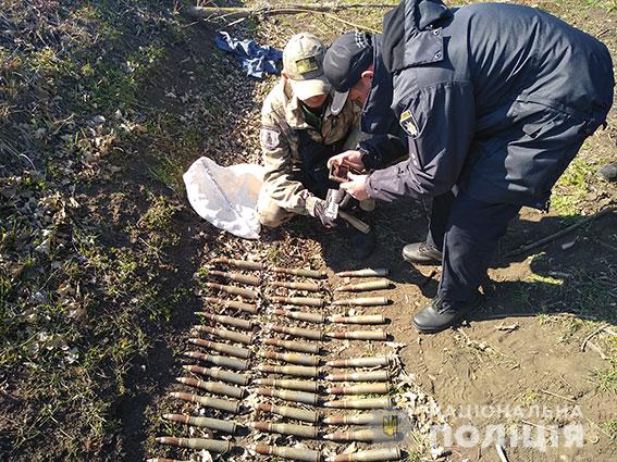 Житель Николаевщины нашел у железной дороги мешок с боеприпасами 5