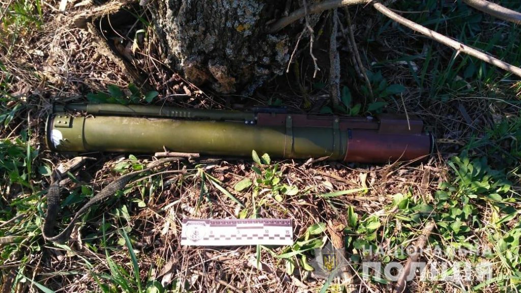 В Березанском районе мужчина нашел в лесополосе заряженный гранатомет 3