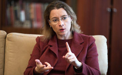 Посол Франции в Украине возмутилась шуткой ведущего телеканала “Прямой” о пожаре  Нотр-дам-де-Пари