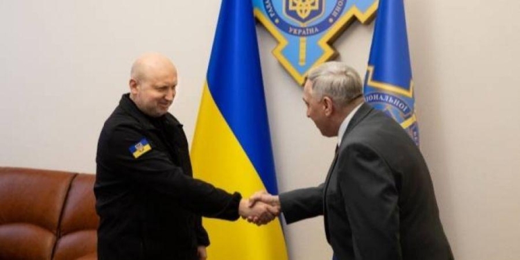 СНБО обсудил с Boeing сотрудничество в сфере оборонпрома и космической отрасли