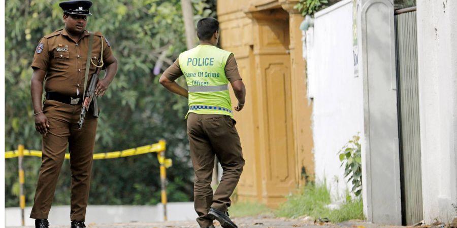 Перестрелка с предполагаемыми террористами на Шри-Ланке: полиция сообщила о гибели 15 человек 1