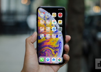 В Орегоне два студента-инженера из Китая обманом получили от Apple почти миллион долларов