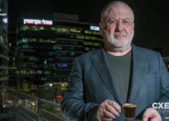 Коломойский возвращается. И не один