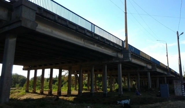 По иску Николаевской прокуратуры суд взыщет с проектанта ремонта моста в Широкой Балке 151 тыс.грн.