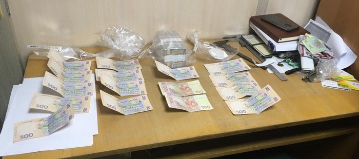 Во Львове чиновник требовал взятку и откаты в 4,7 млн. грн. за поставки извести на скандальную Грибовицкую свалку 5
