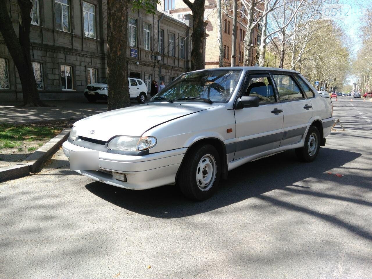 В Николаеве напротив 2-й гимназии водитель сбил 9-летнюю девочку, выбежавшую на дорогу