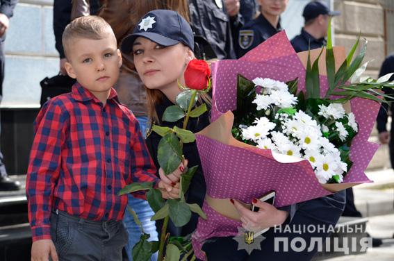 В Николаеве 29 новоиспеченных полицейских присягнули на верность украинскому народу 5