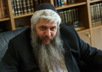 Главный раввин Украины просит продлить время голосования: Песах