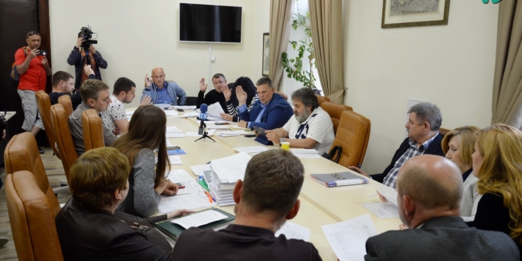 Бюджетная комиссия дала «предварительное согласие» на финансирование «Центра поддержки внутренне перемещенных лиц и ветеранов АТО» (ФОТО, ВИДЕО)