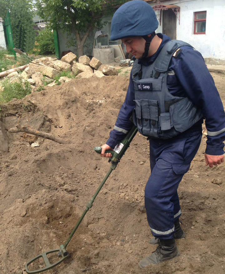 В Варваровке на участке у частного дома нашли артснаряды (ФОТО) 2