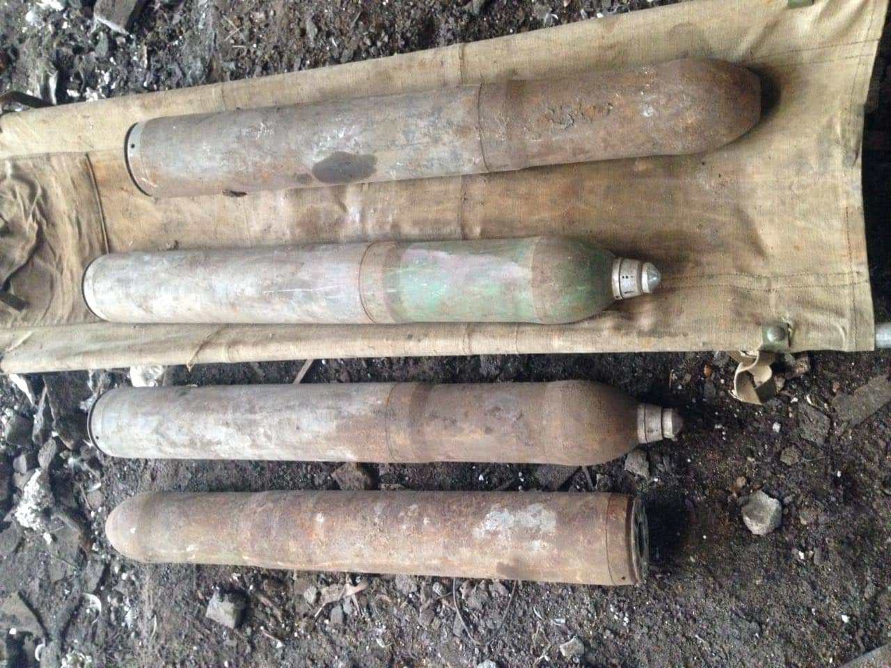 Пиротехники ГСЧС обезвредили 4 взрывоопасных предмета, найденных на Намыве в Николаеве (ФОТО)