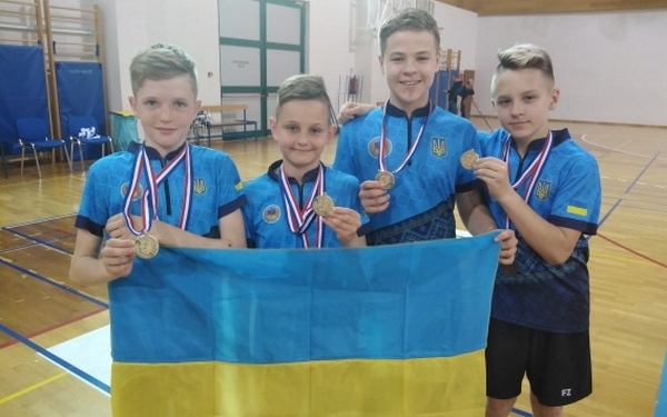 Четверо юных бадминтонистов из Николаева завоевали награды на международном турнире в Хорватии