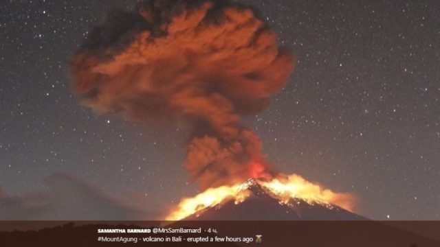 На Бали проснулся вулкан Агунг (ВИДЕО)