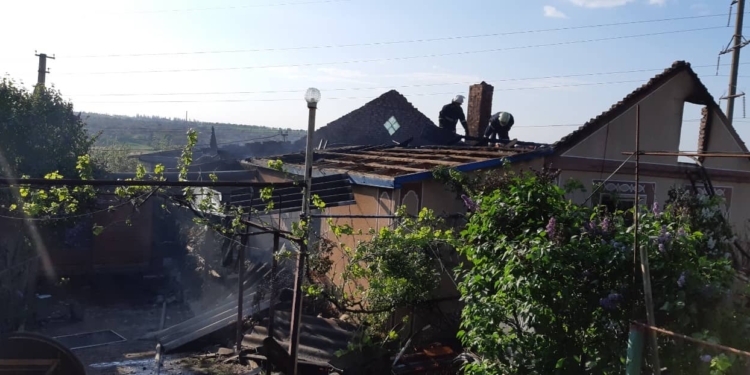 На Николаевщине на пожаре спасен маленький ребенок и его мать