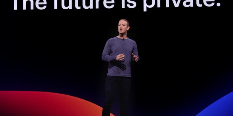 Цукерберг представил новую версию Facebook – основной акцент с новостной ленты будет смещен на сториз, сообщества и события