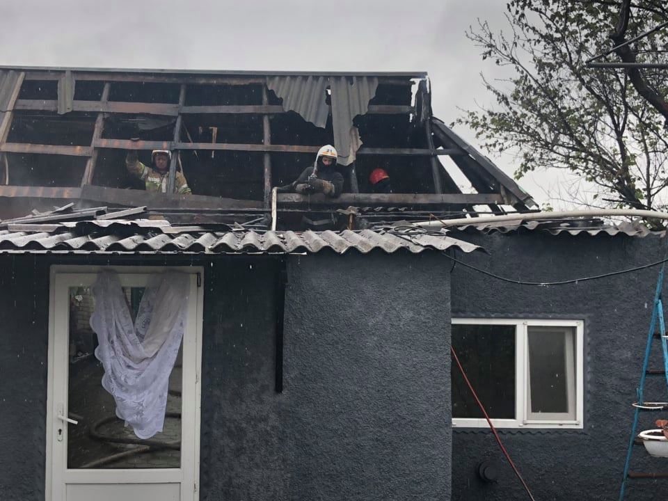 За минувшие сутки спасатели Николаевщины дважды тушили пожары в частном секторе (ФОТО) 1