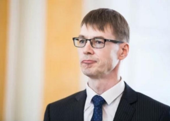 В Эстонии министр ушел в отставку после обвинений в домашнем насилии