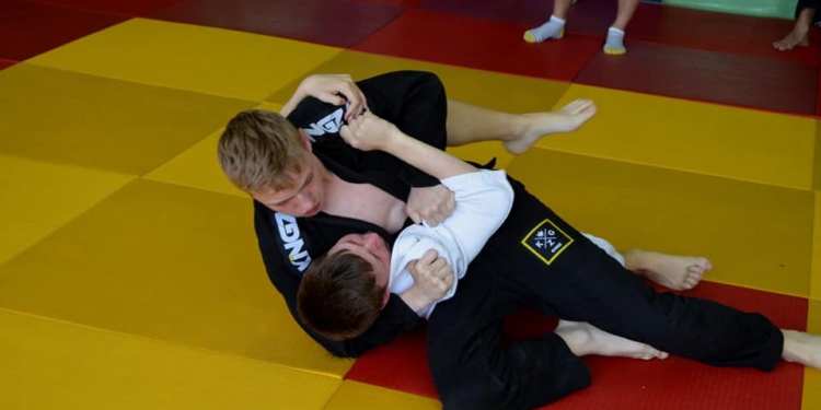 На Кубке Юга Украины по бразильскому джиу-джитсу сборная Николаева заняла первое место (ФОТО)