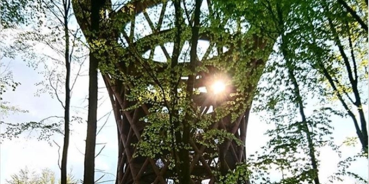 Спираль в небо – без лестницы и лифта. Уникальная смотровая площадка открылась в Дании