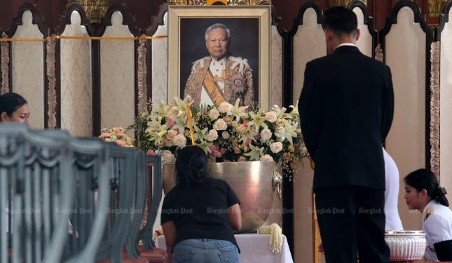 Бывший премьер-министр Таиланда завещал все свои сбережения беднякам