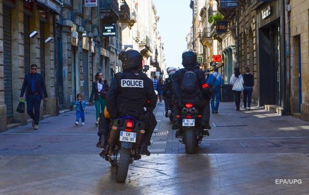 В Париже из-за нашествия блох закрыли полицейский участок 1