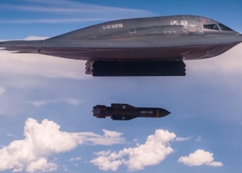 В США показали испытание мощнейшей бомбы (ВИДЕО)