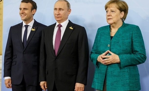 Меркель, Макрон и Путин обсудили реализацию минских соглашений