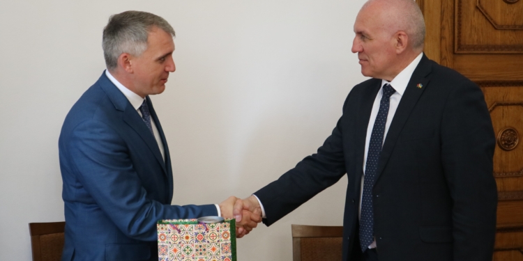 Николаев хочет купить у МАЗа новую технику для городского полигона ТБО – Сенкевич (ФОТО)