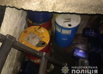 В Николаеве задержали группу воров дизтоплива на железной дороге, в которую входили и машинисты тепловозов (ФОТО, ВИДЕО)