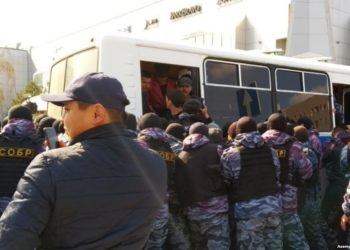 В Казахстане прошли массовые задержания на акциях за бойкот выборов