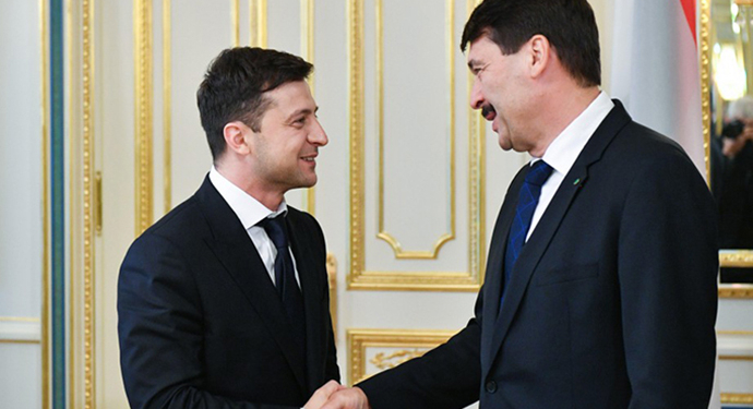 Президент Венгрии назвал обнадеживающими переговоры с Зеленским