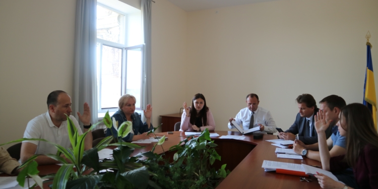 В Николаевской мэрии на конкурсе выберут банк, где возьмут ссуду (ФОТО)