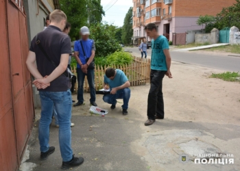В Николаеве поймали группу «сканеристов», обчищавших припаркованные на улице автомобили (ФОТО, ВИДЕО)