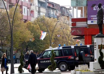 Сербия привела войска в боевую готовность из-за столкновений в Косово