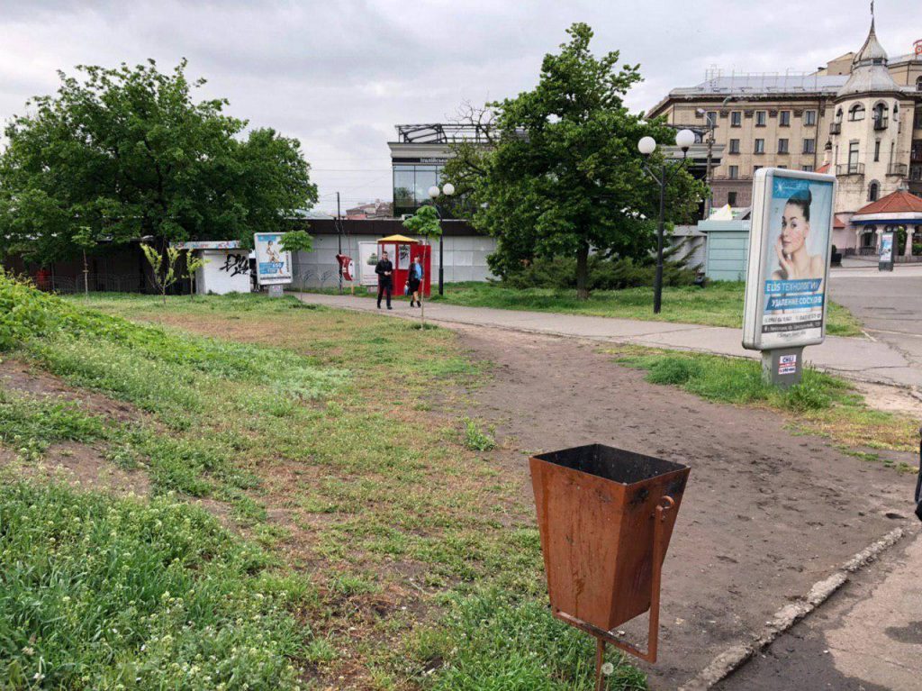 Убрать все лишнее и установить ночную подсветку. Сенкевич поручил заняться сквером у памятника кораблестроителям (ФОТО) 12