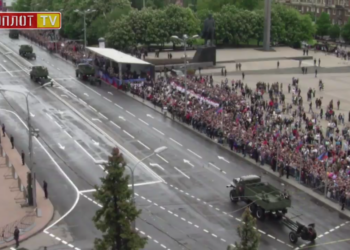 Как менялось количество зрителей парада «ДНР» 9 мая в разные годы (ФОТО)