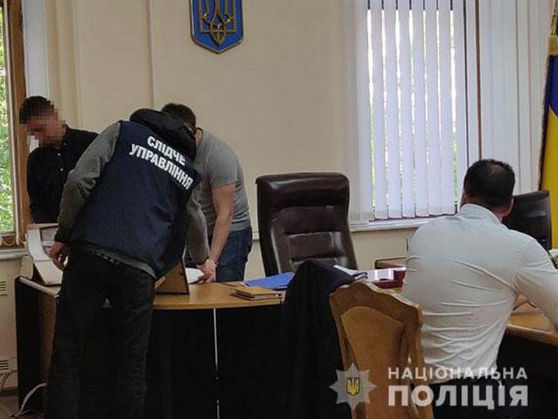 Взяточничество в Николаевском областном и городском центрах занятости – вышестоящие «доили» своих (ФОТО) 13