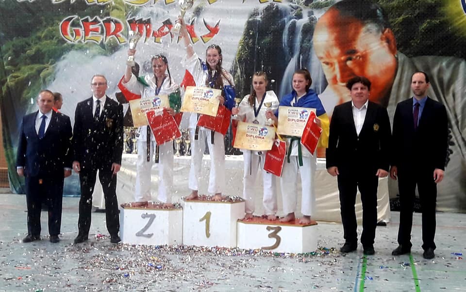 Спортсменка из Первомайска завоевала бронзу на Первенстве Европы по киокушин карате (ФОТО) 3