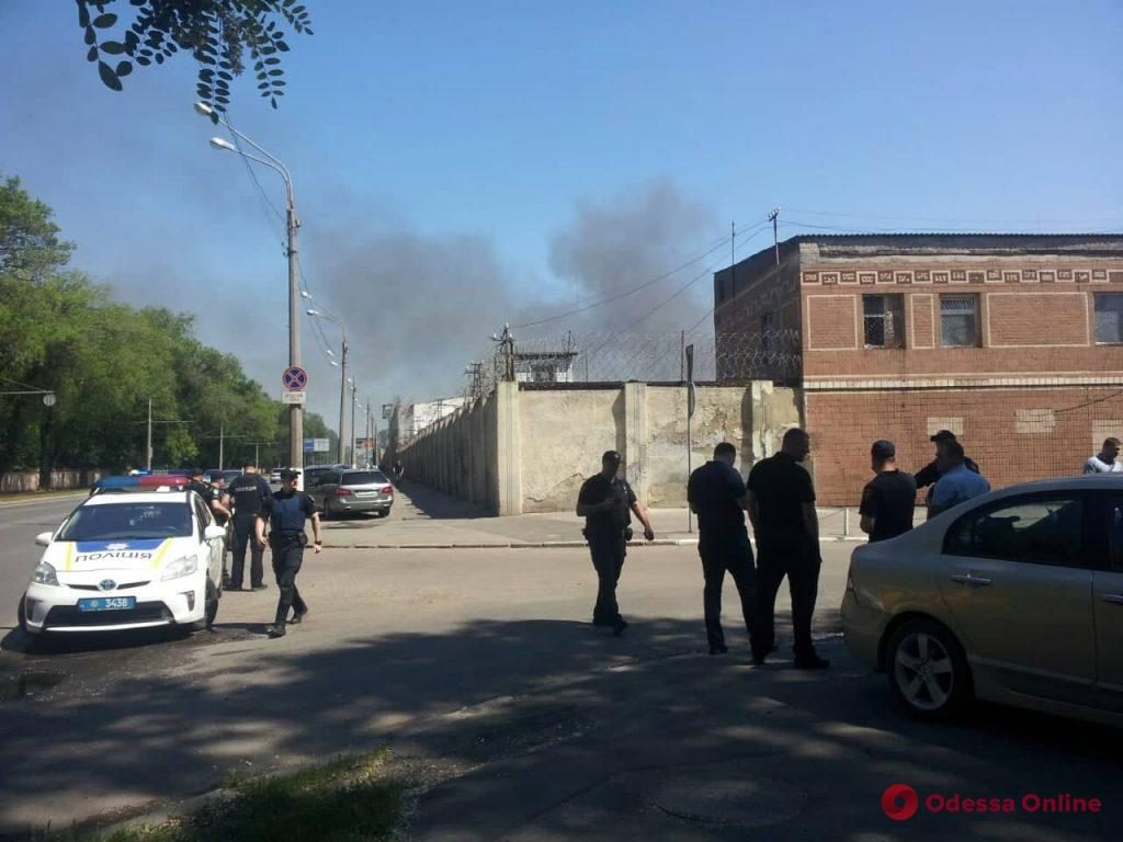 Бунт в одесской колонии: 14 пострадавших сотрудников обратились в больницу 1